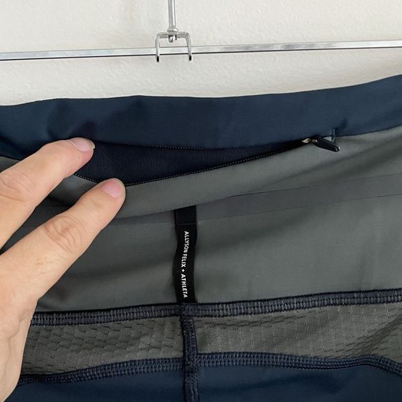 Athleta x Allyson Felix Leggings Blue/Gray Cropped Size L Activewear Gym Train - Picture 9 of 15